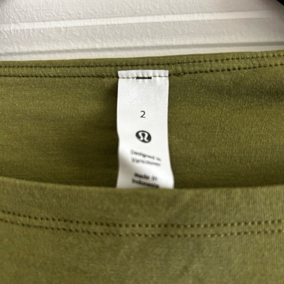 Lululemon Athletica Fitted Green Long Sleeve Tee - Picture 3 of 5